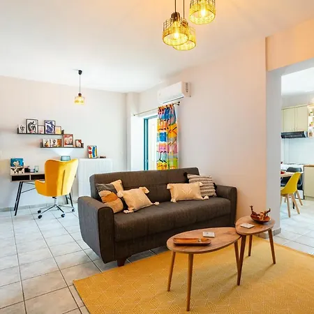 Jason City Escape - Cozy Urban Gem Kalamata Exterior photo